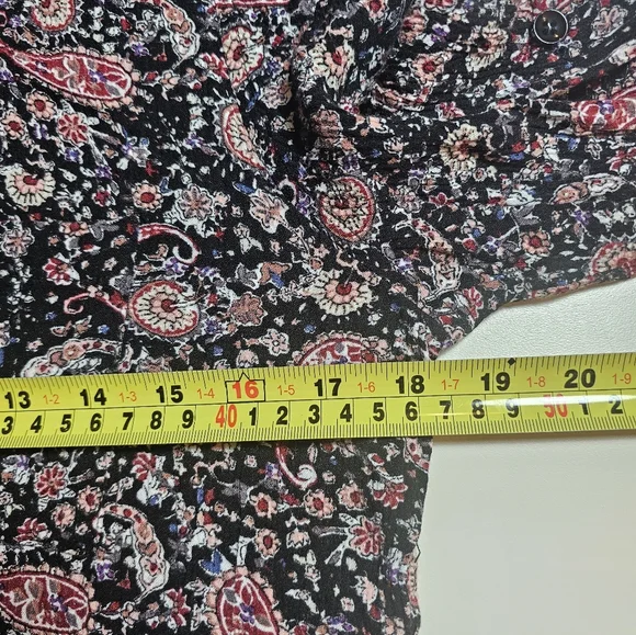 NATURAL LIFE Floral Blouse - Black and Pink - Picture 5 of 6